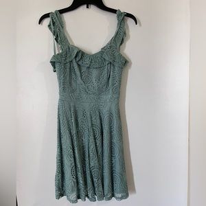 Juniors Sage Green Size 0 Lace Dress